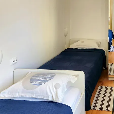 Appartamento 2 Bedroom Cozy In