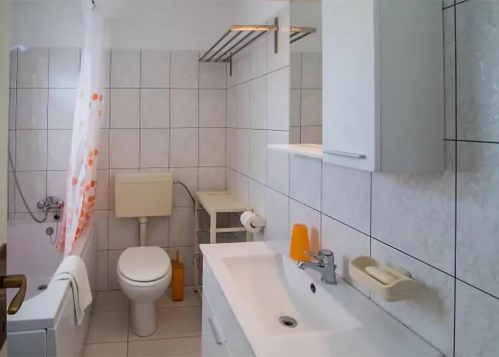 2 Bedroom Cozy In شقة