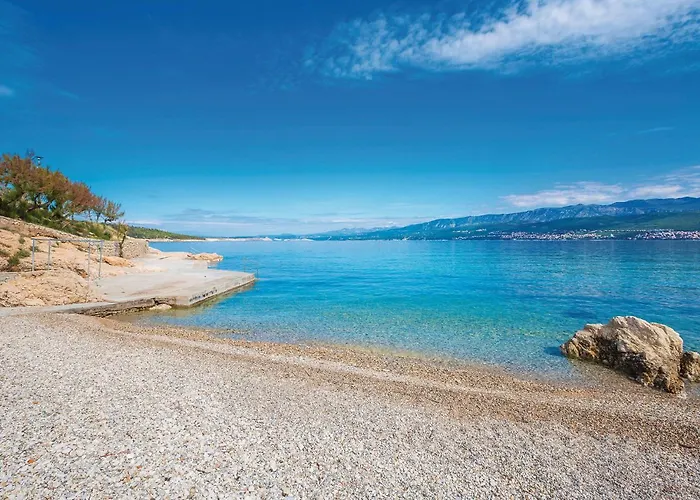 شقة 2 Bedroom Cozy In *